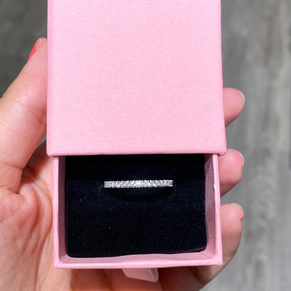 ✨18K Dainty White Gold Eternity Band✨ - Picture 4 of 6